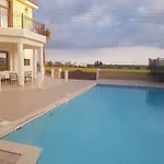 Mansion Ideal For 3 Families Or * Larnaca