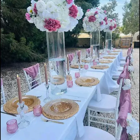 Willa Mansion Ideal For 3 Families Or