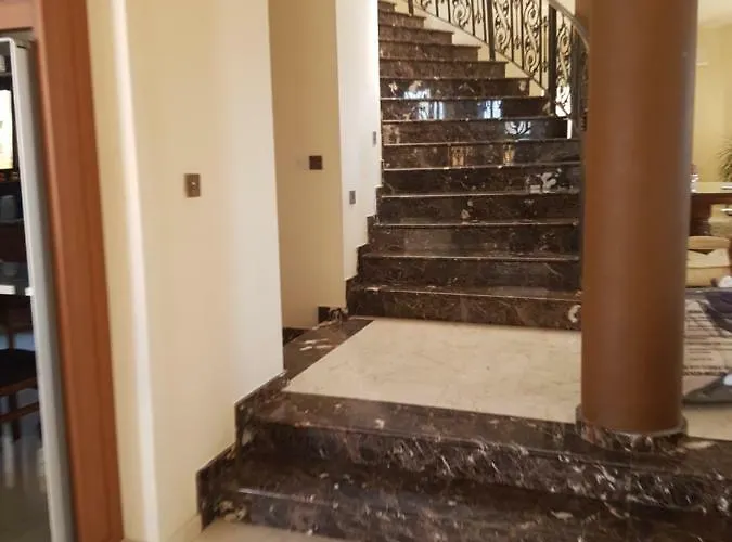 Βίλα Mansion Ideal For 3 Families Or *