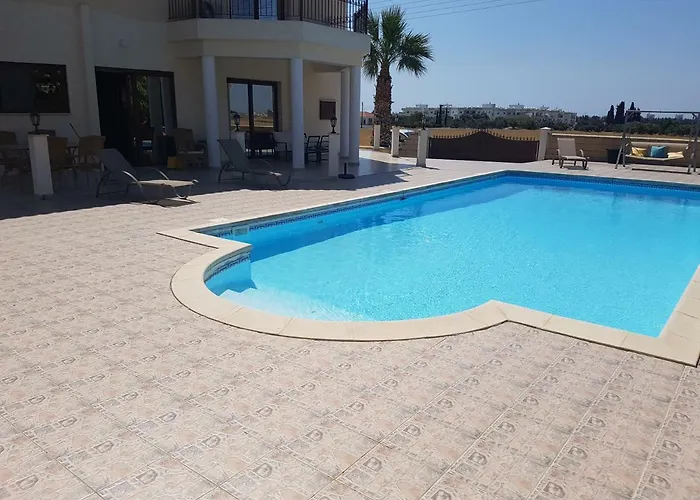 Βίλα Mansion Ideal For 3 Families Or