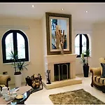 别墅 Mansion Ideal For 3 Families Or *