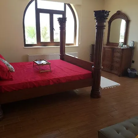 فيلة Mansion Ideal For 3 Families Or