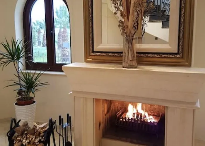 Mansion Ideal For 3 Families Or Vila