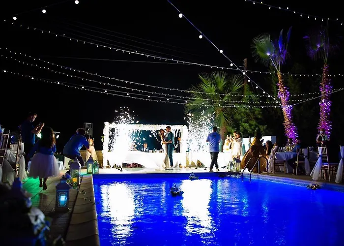 Mansion Ideal For 3 Families Or * Larnaca